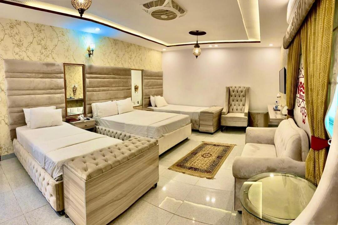 Quad Room