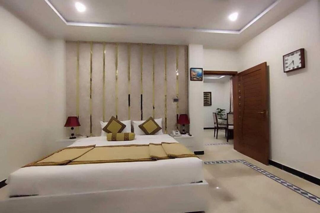Nizalia Hotel By Legend