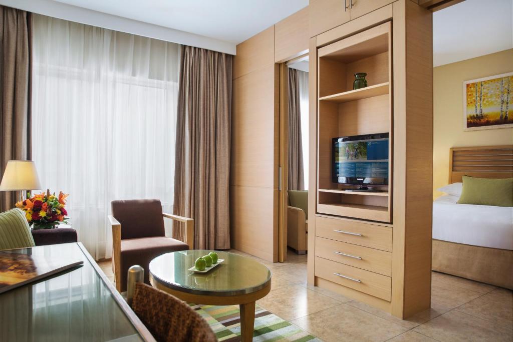 Studio Room - Twin Beds