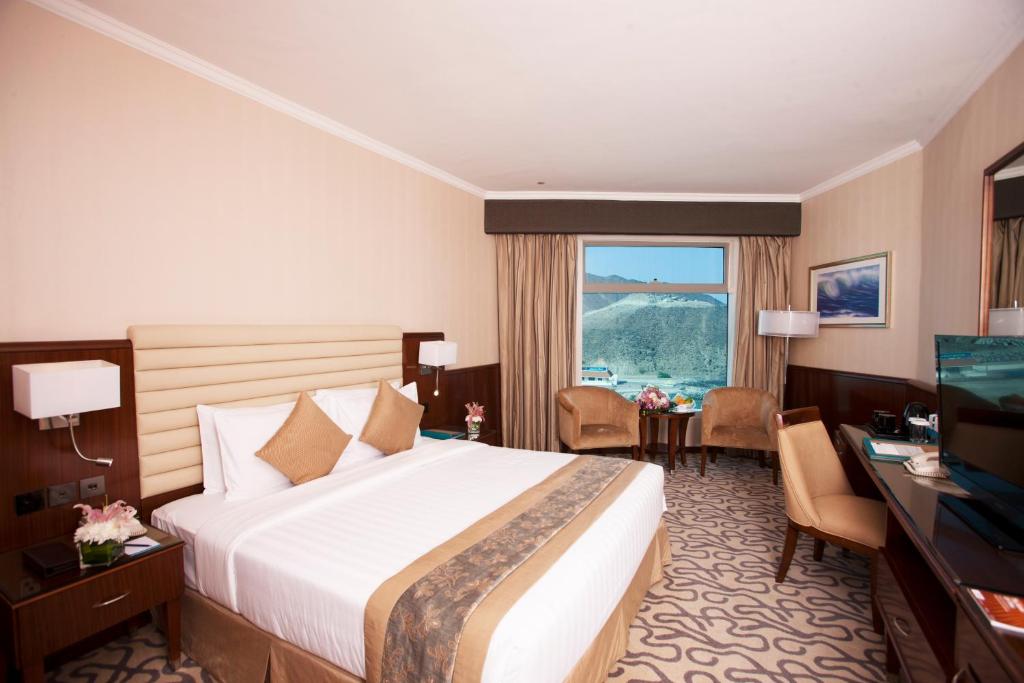 Oceanic Khorfakkan Resort & Spa