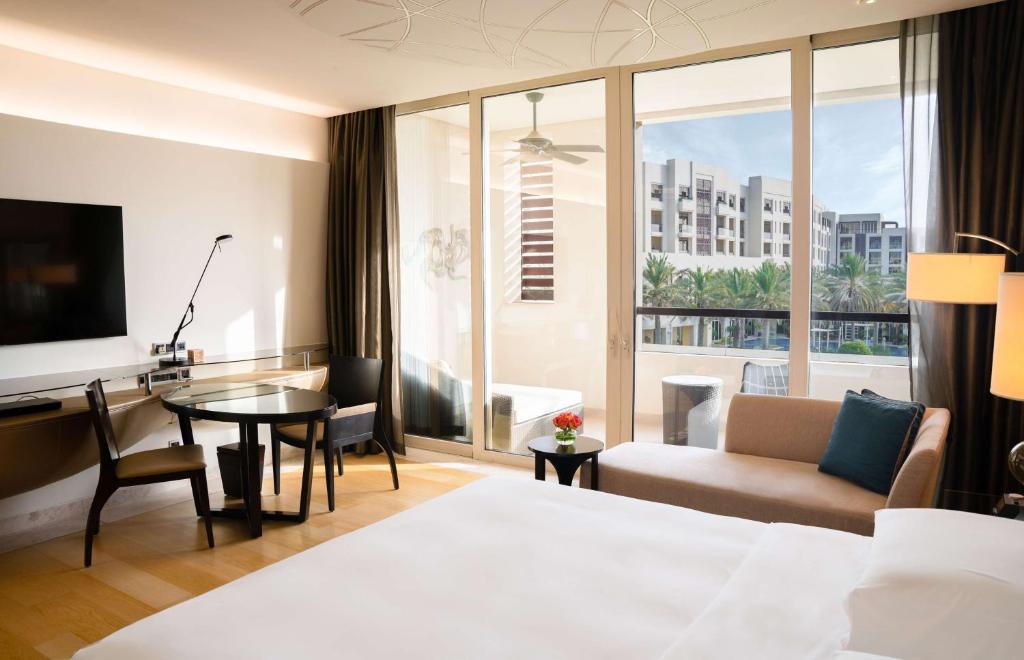 King or Twin Room with Garden View