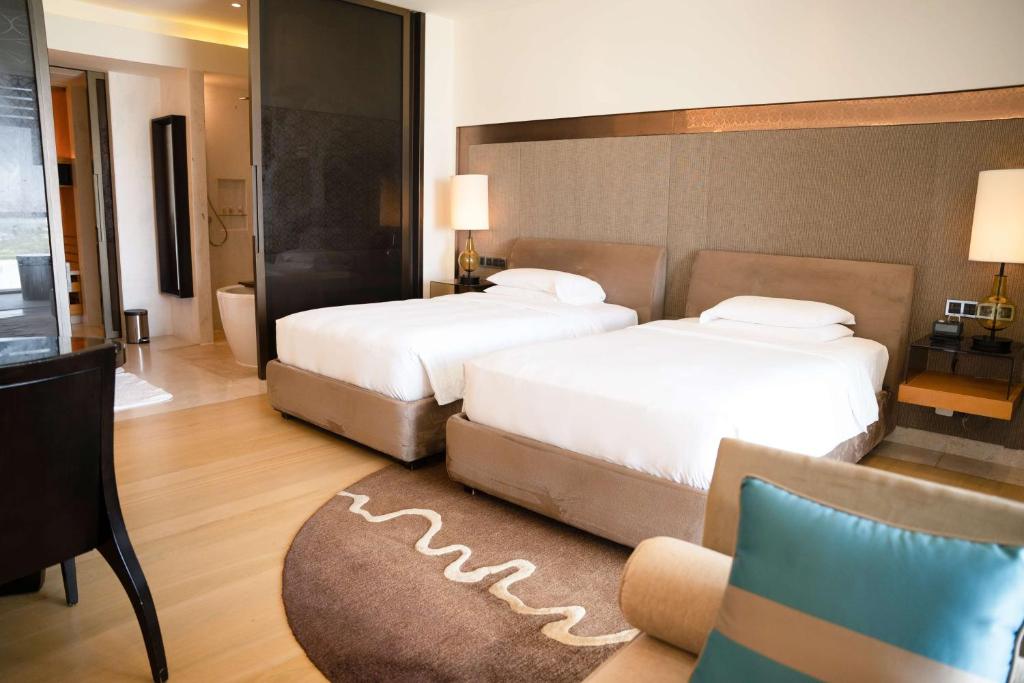 King or Twin Room with Garden View