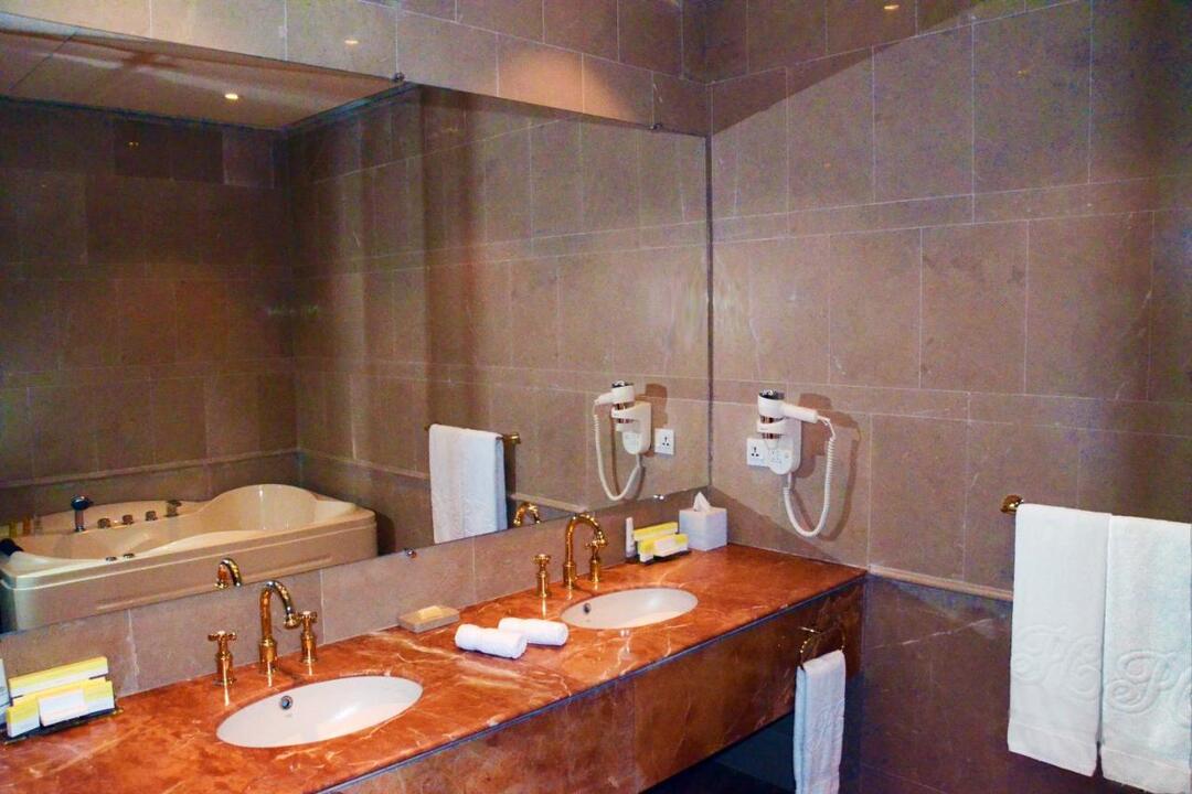 Pearl-Continental Hotel Malam Jabba