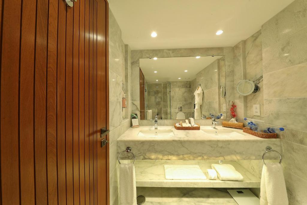 Peshawar Serena Hotel