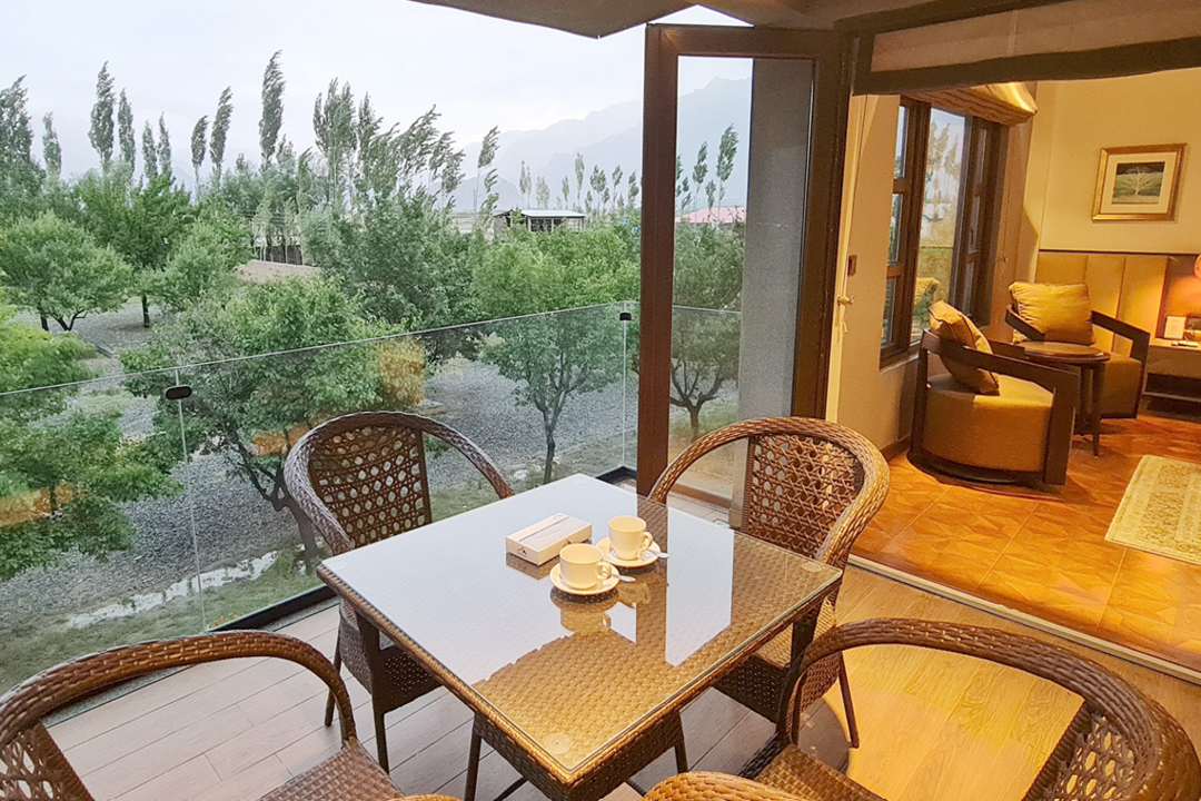 Pinnacle Executive Lodges