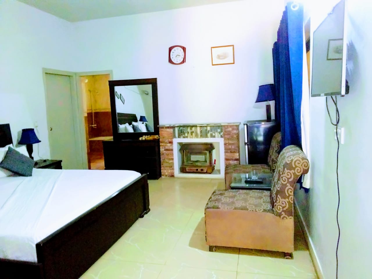 Pyramid International Guest House, Islamabad