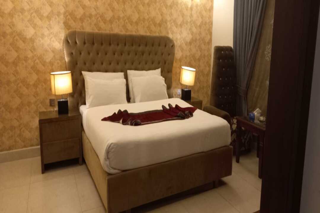 Raees Khana Hotel, Nathiagali