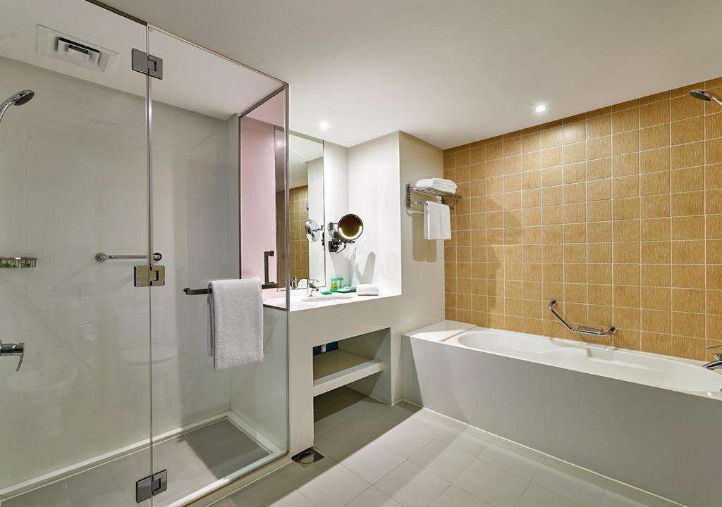 Ramada Hotel, Suites and Apartments by Wyndham Dubai JBR
