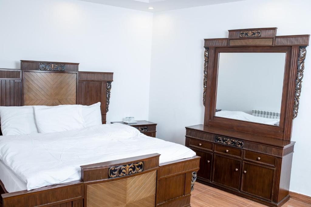 Regal Residency