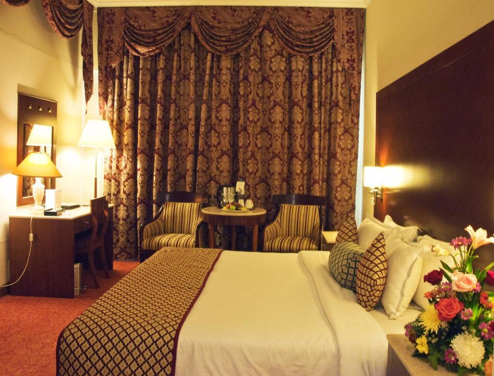 Regent Palace Hotel