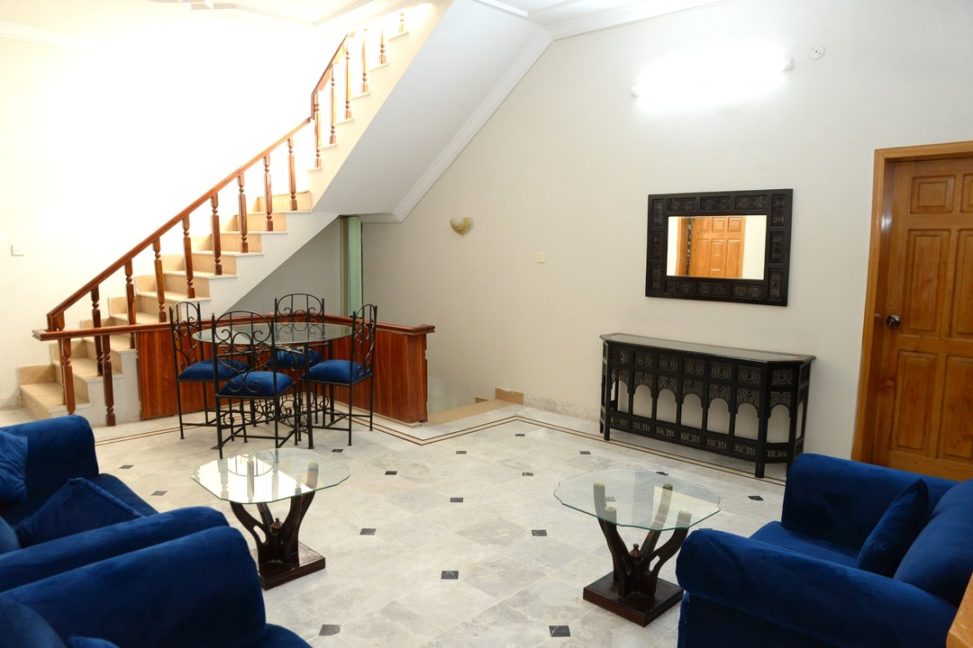 Royal Continental Guest House, Islamabad F-6/1