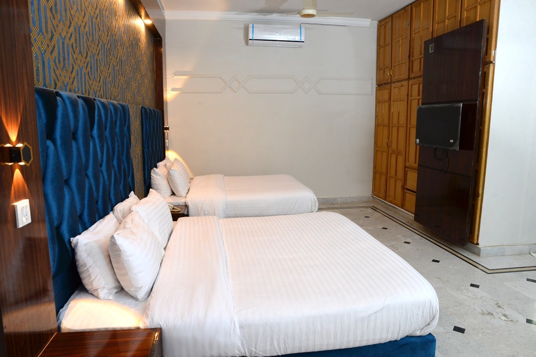 Royal Continental Guest House, Islamabad F-6/1
