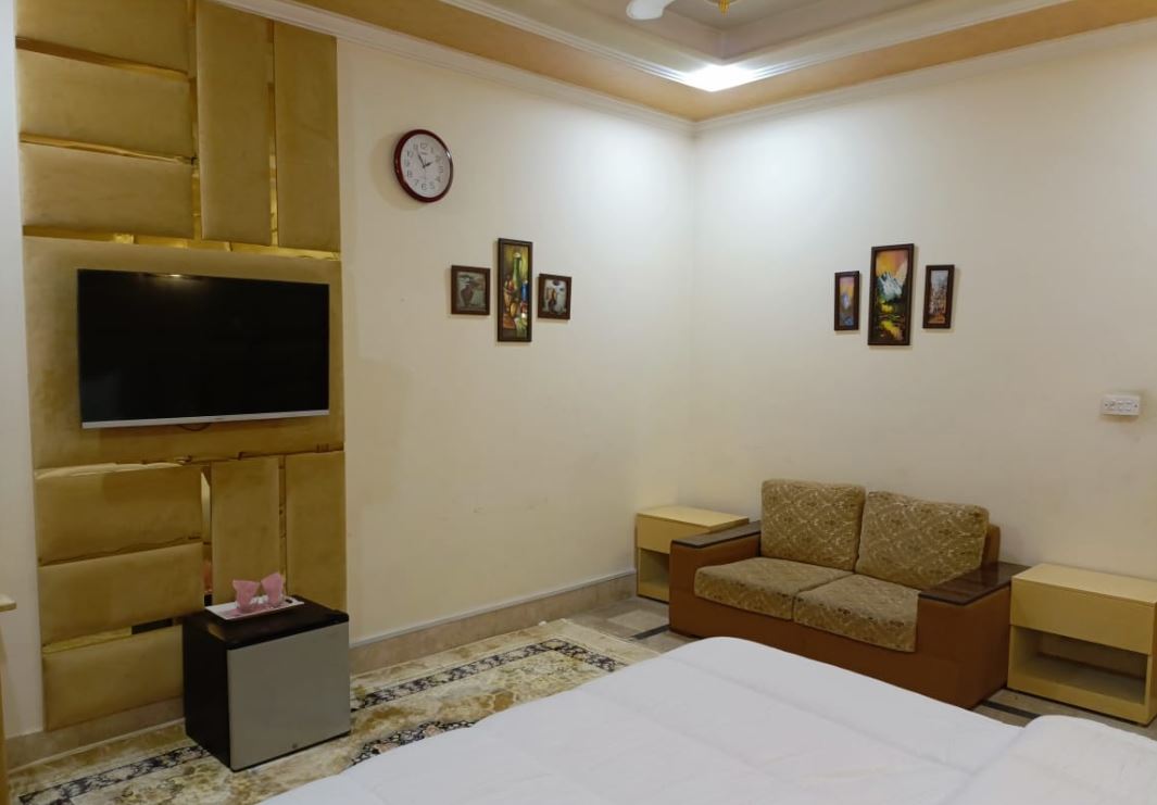 Royal Emirates Residence Hotel, Abbottabad