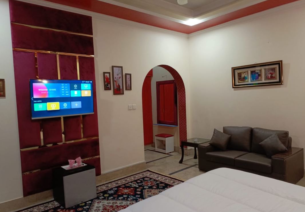 Royal Emirates Residence Hotel, Abbottabad