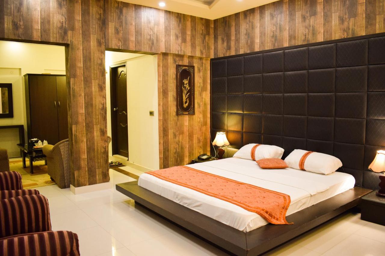 Royal Inn Hotel, Karachi