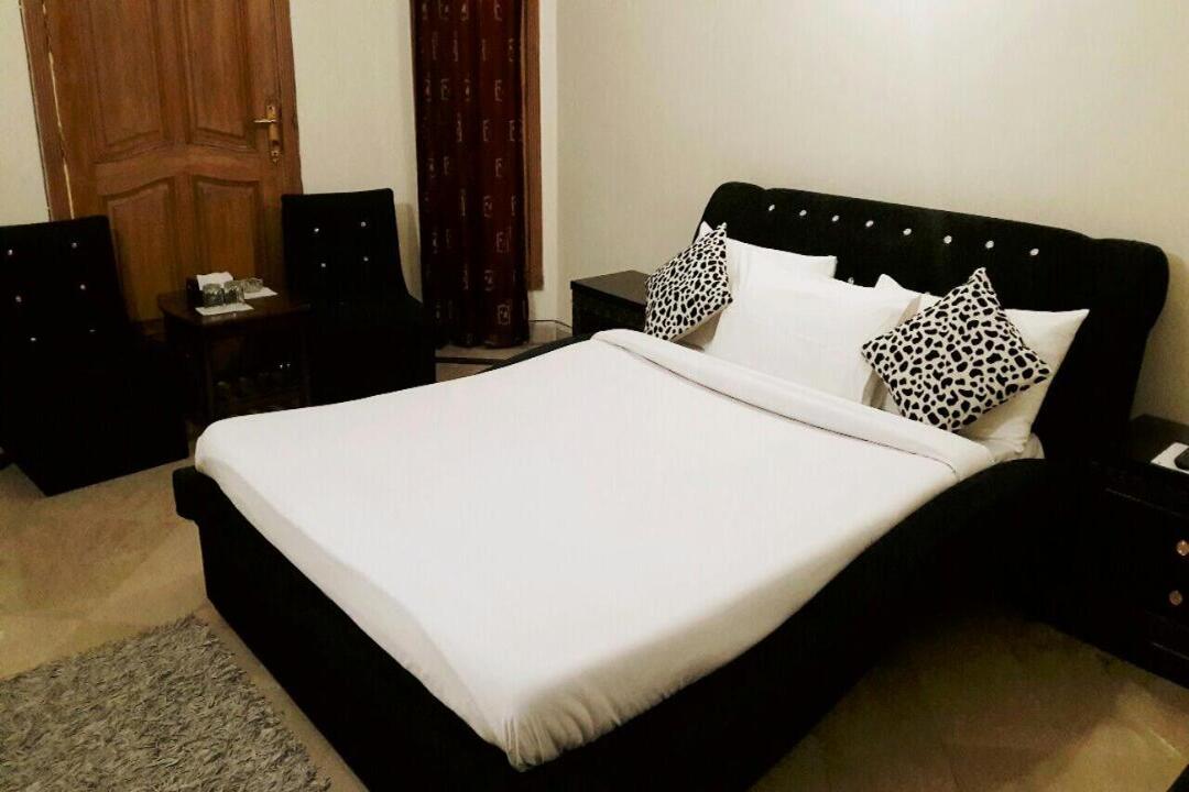 Royal Residency Guest House Islamabad F-11/1