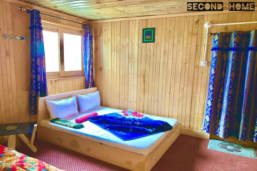 Second Home Guest House, Arang Kel