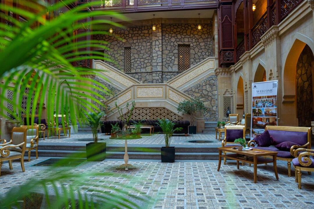 Shah Palace Hotel, Baku