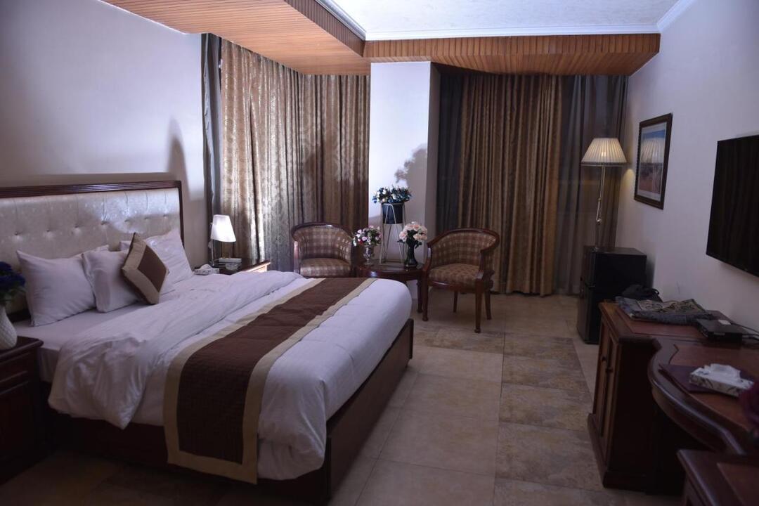 Shalimar Tower Hotel Lahore
