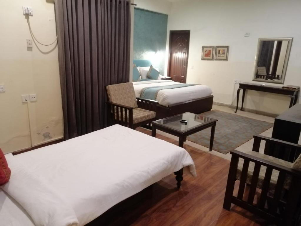 Shelton Hotel Lahore