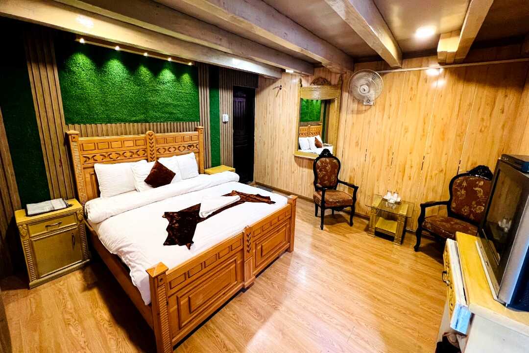 State Continental Guest House - Kutton Neelum Valley