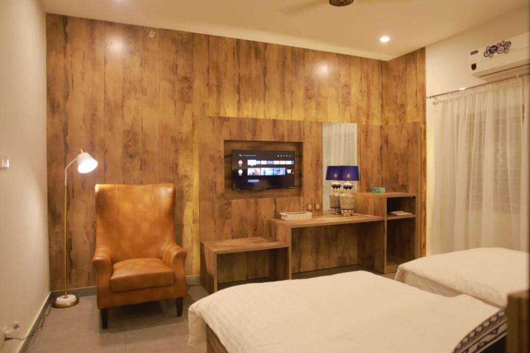 SunSet BnB, Guest House in Karachi