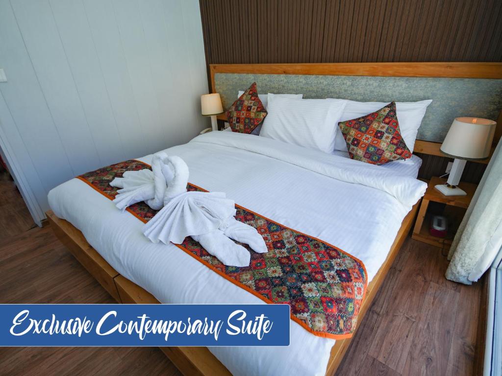 Exclusive Contemporary Suite