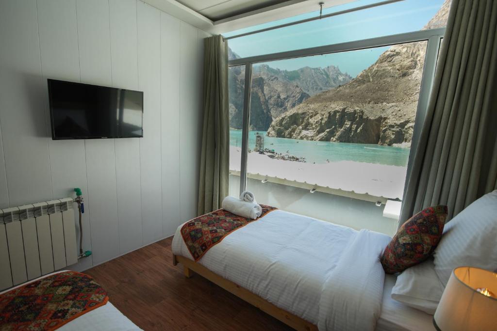 Contemporary Suite