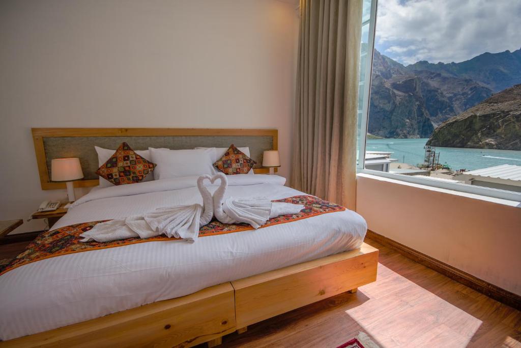 Contemporary Suite