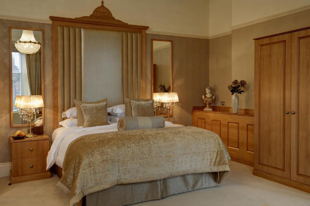 Suite Double Room with View