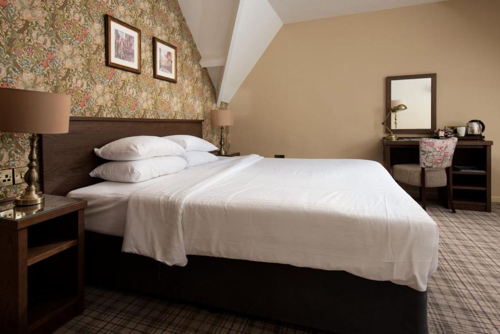 Double or Twin room with either sofa bed or bunks