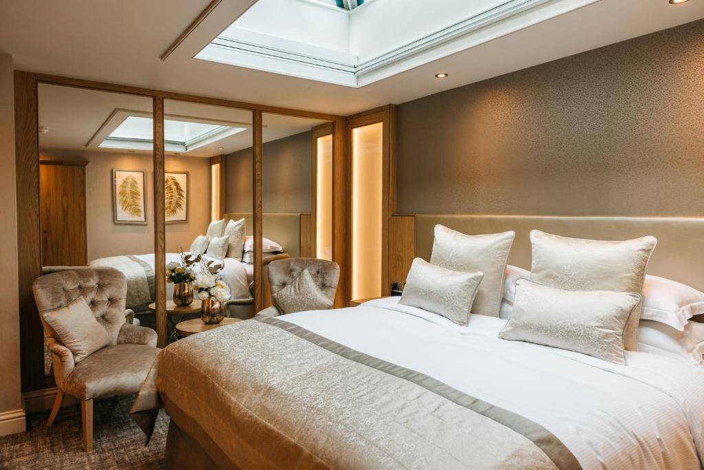 Suite Double Room with View