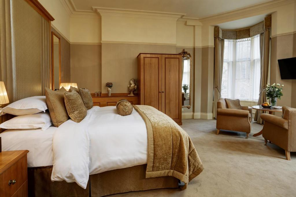 Suite Double Room with View