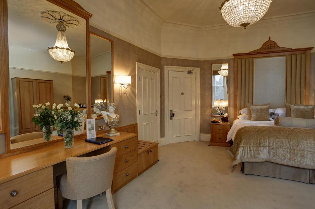Suite Double Room with View