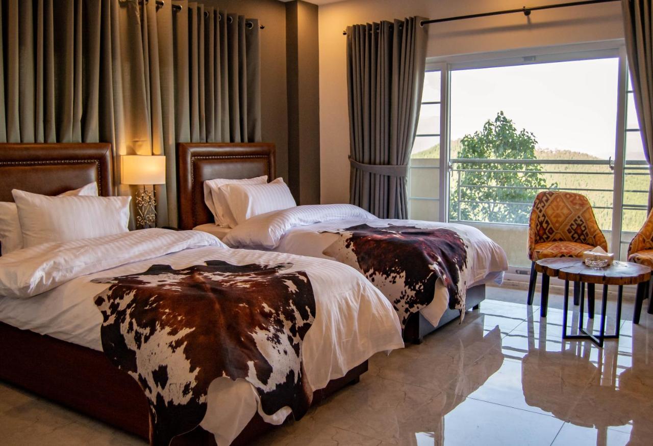 Deluxe Double Or Twin Bed