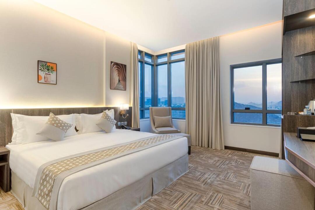 The Seasons Hotel Madinah
