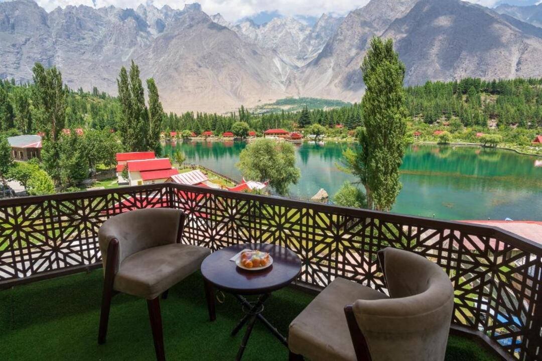 Tibet Hotel
