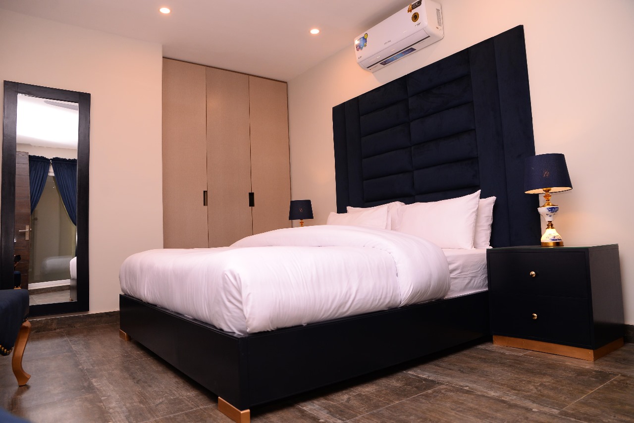Tom's Luxury - Hotel Apartments in Peshawar