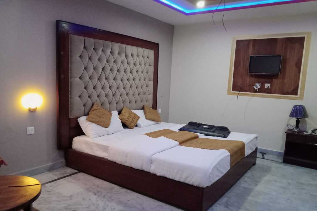 Vision Inn Hotel & Restaurant, Nathia Gali