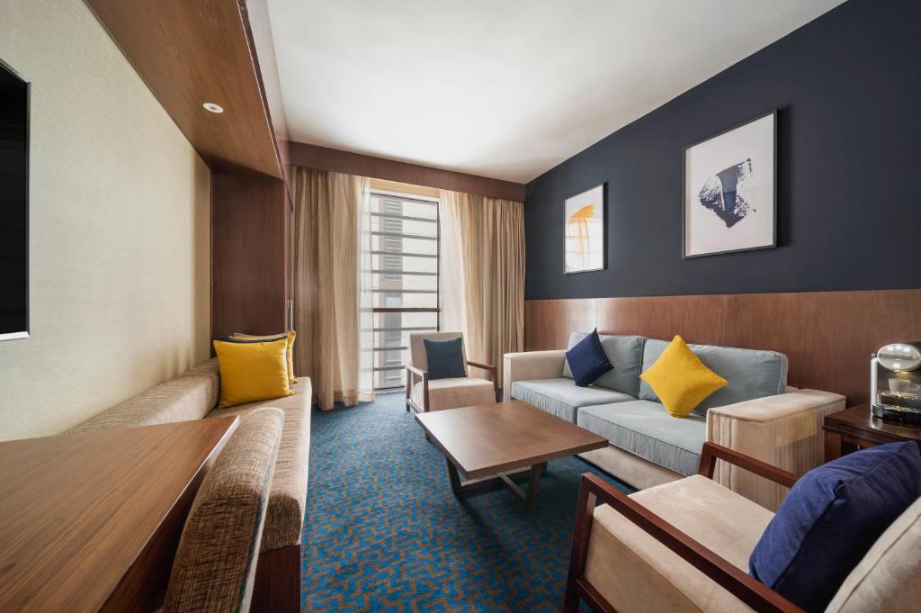 One Bedroom Suite