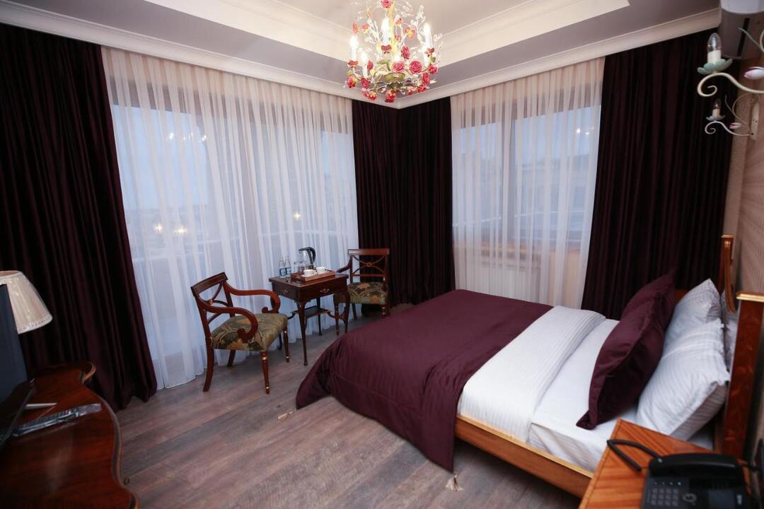 West Inn Hotel, Baku