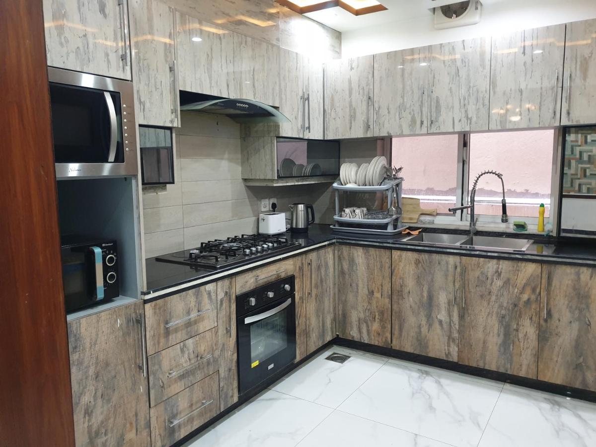 White House Executive - Guest House Rawalpindi
