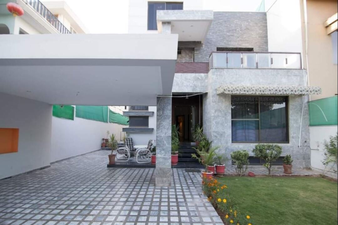 Millat Guest House, F-10 4 Islamabad