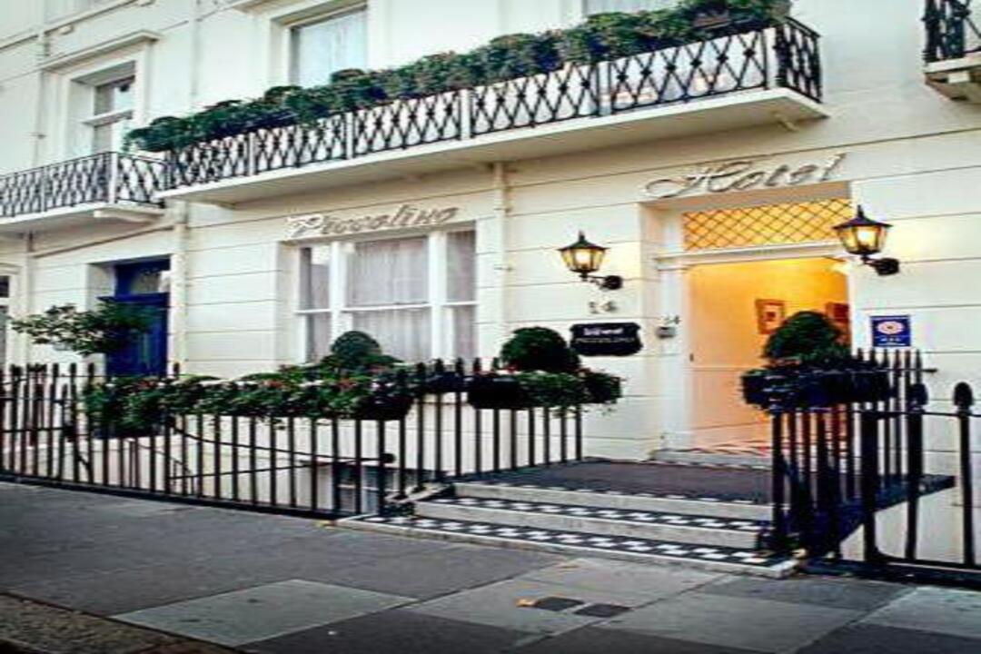 Piccolino Hyde Park Hotel