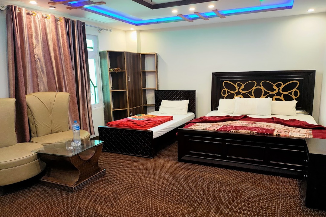 Hotel Dynasty Naran