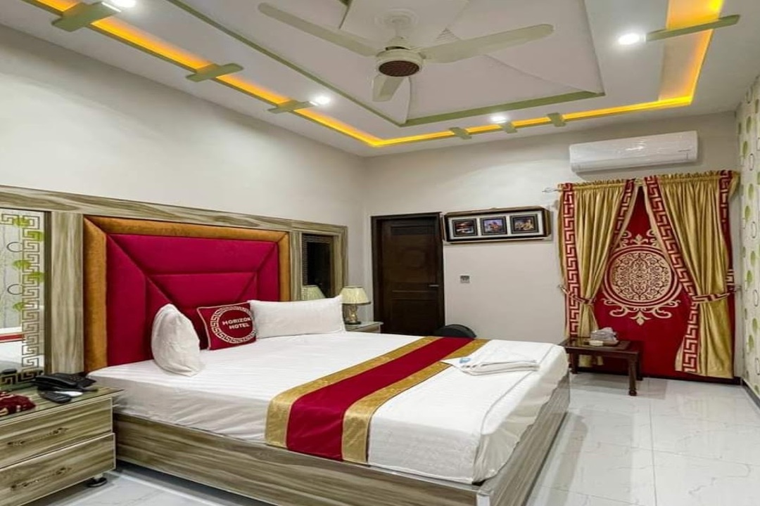 Royal Chalet Family Guest House Lahore