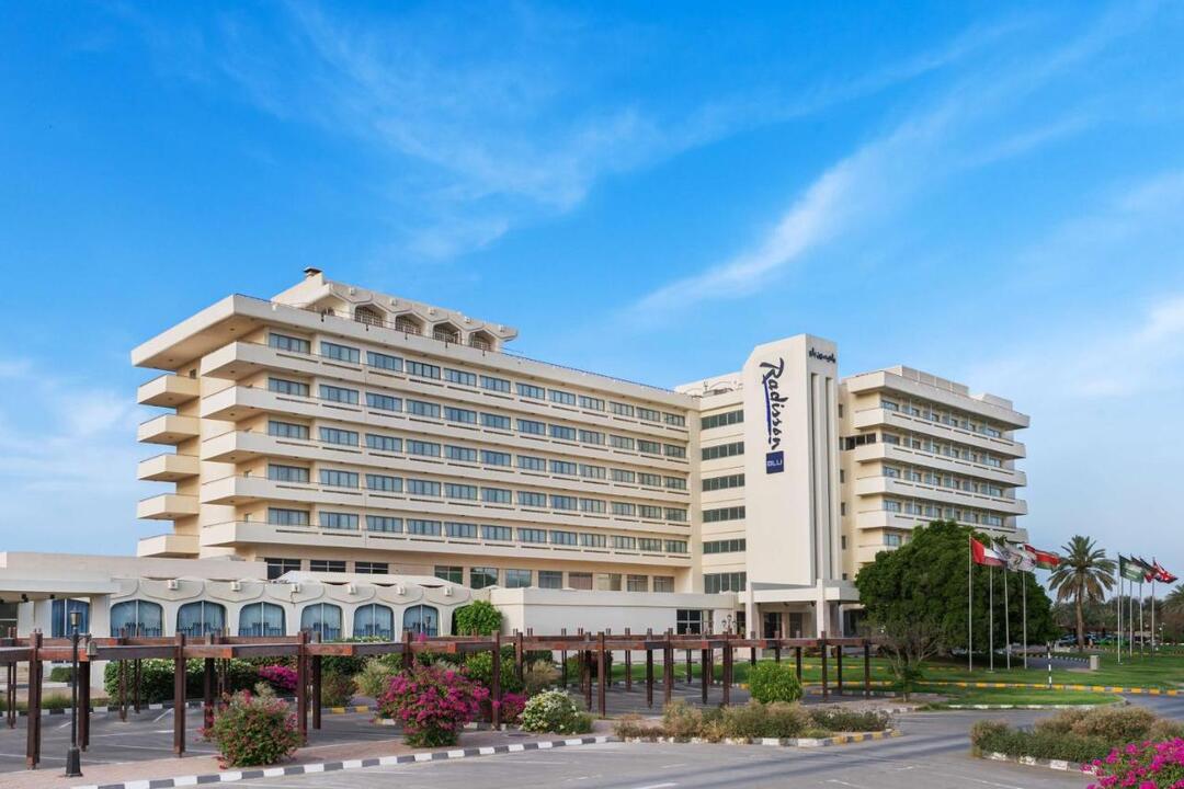 Radisson Blu Hotel & Resort, Al Ain