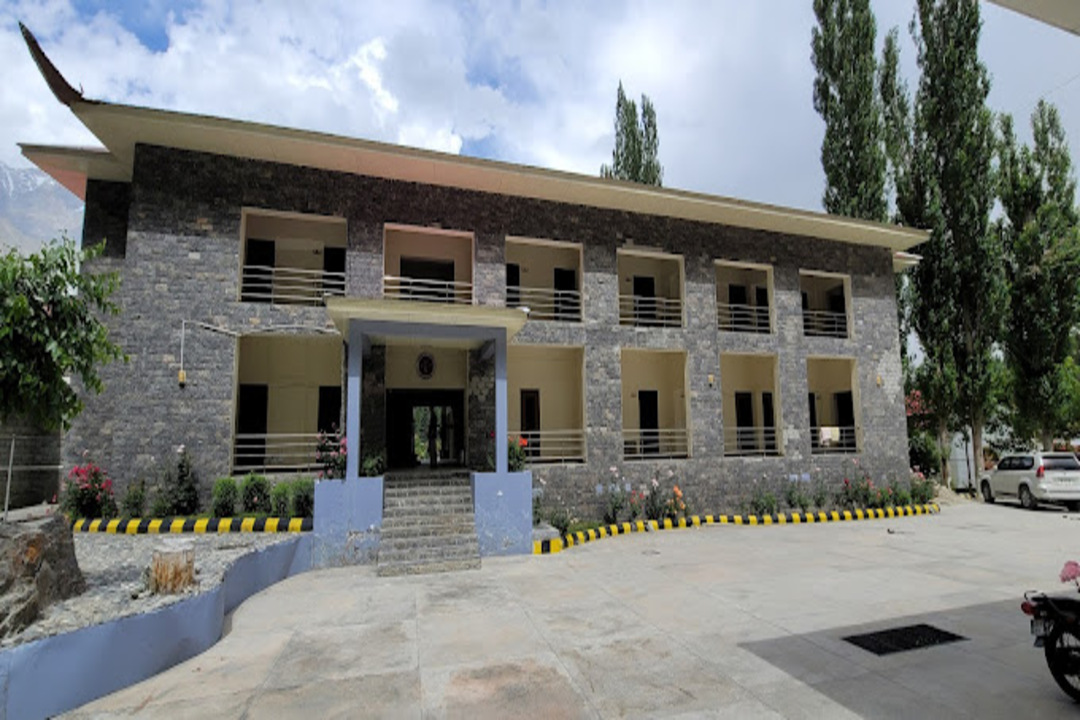 Marco Polo Resort Kachura Skardu