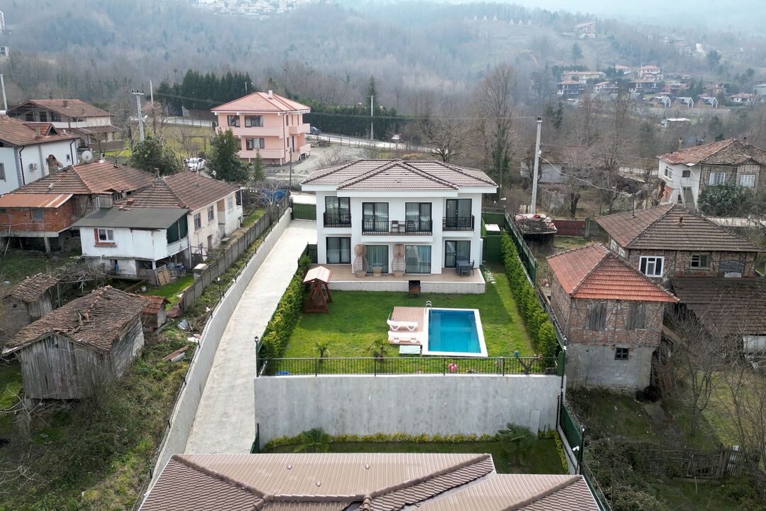 Villa in Spanca, Turkey