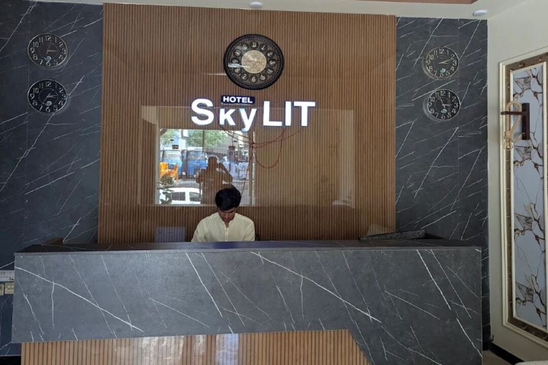 Hotel SkyLIT